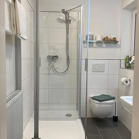 Apartment Hallenbach *